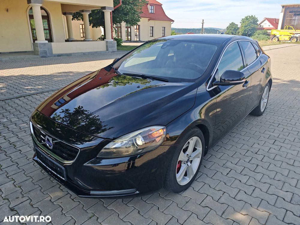 Volvo V40 D4 Momentum - 2