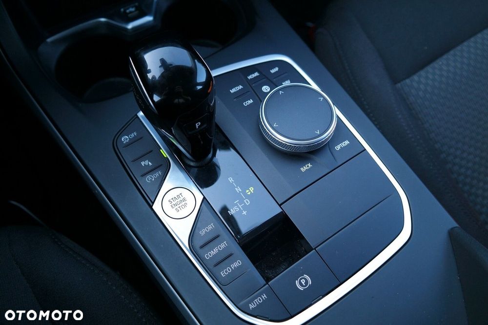 BMW Seria 1 - 25