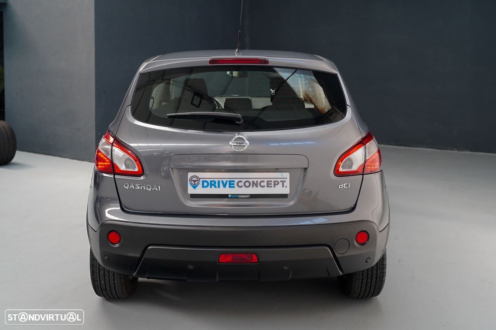 Nissan Qashqai 1.6 dCi N-Connecta - 19