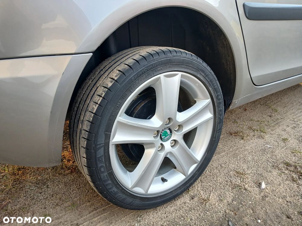 Skoda Roomster 1.4 16V Style - 10