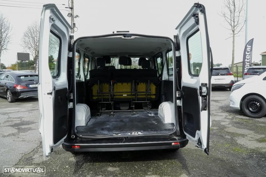 Nissan NV300 - 10