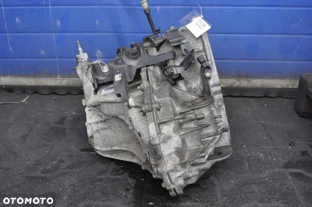 TRAFIC III VIVARO B X82 1.6 DCI CDTI 121KM SKRZYNIA 6 BIEGÓW PF6040 92tys - 6