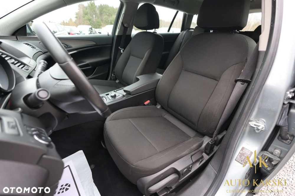 Opel Insignia - 40
