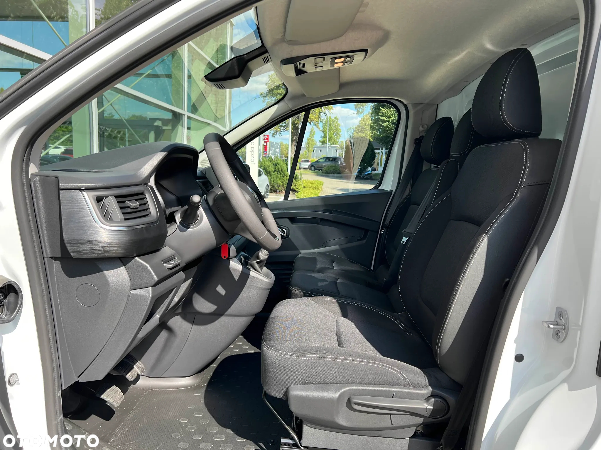 Renault Trafic - 15