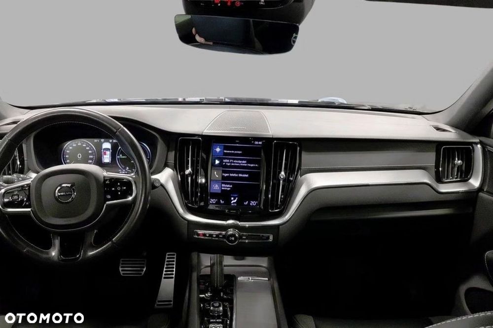 Volvo XC 60 T6 AWD Recharge Geartronic RDesign - 9