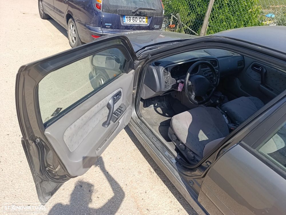 Nissan Primera 1.6 Comfort - 6