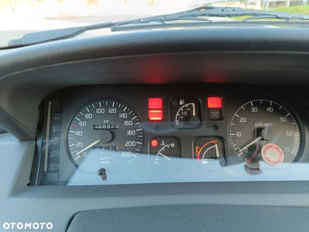 Renault Clio - 10