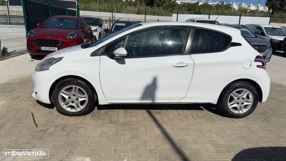 Peugeot 208 1.4 HDi Active - 10