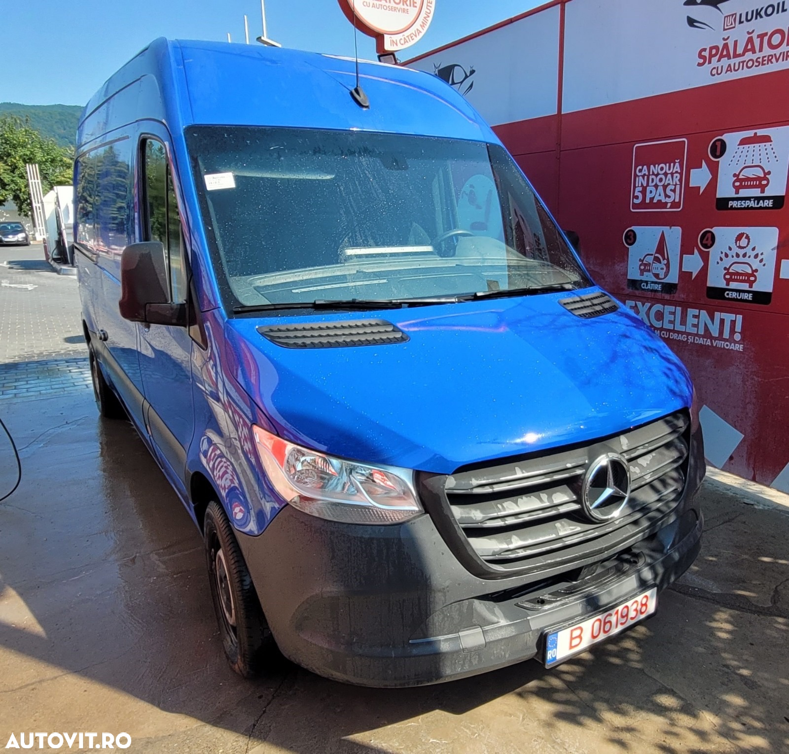 Mercedes-Benz Sprinter - 2