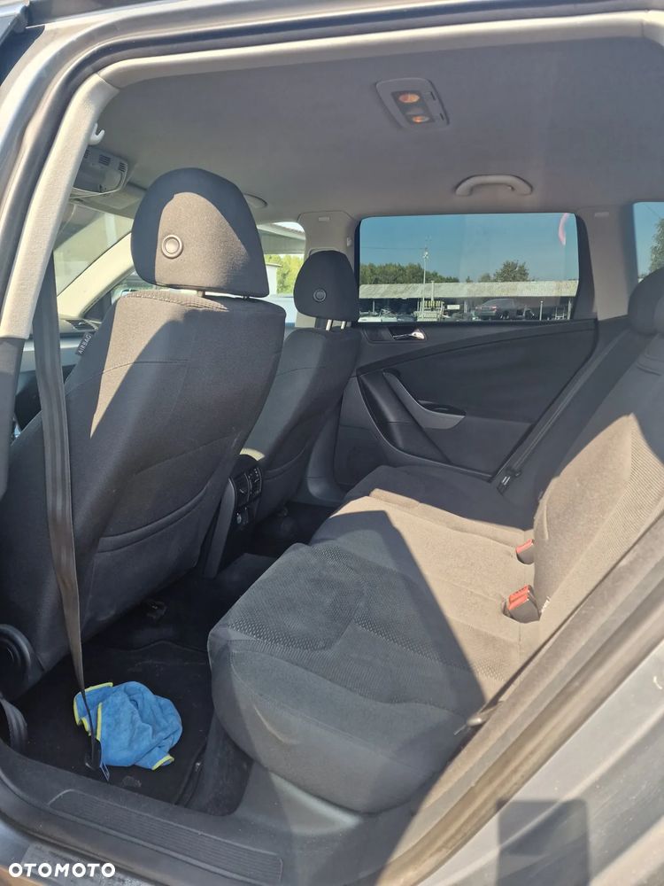 Volkswagen Passat 1.9 TDI 77KW 2007r cały na części - 5