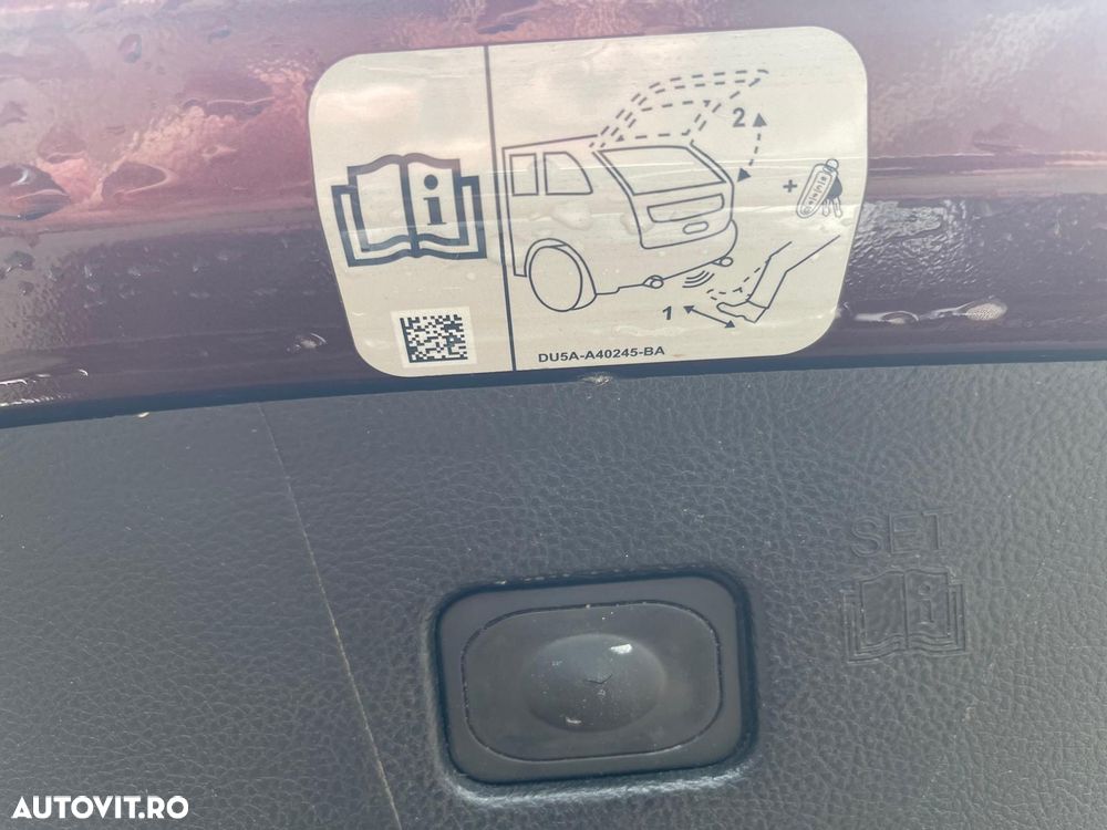 Ford Edge 2.0 TDCi Powershift Titanium - 32