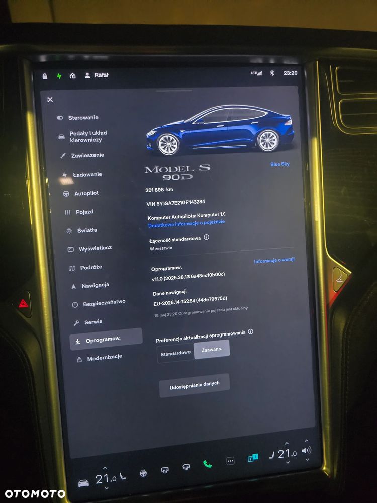 Tesla Model S - 19