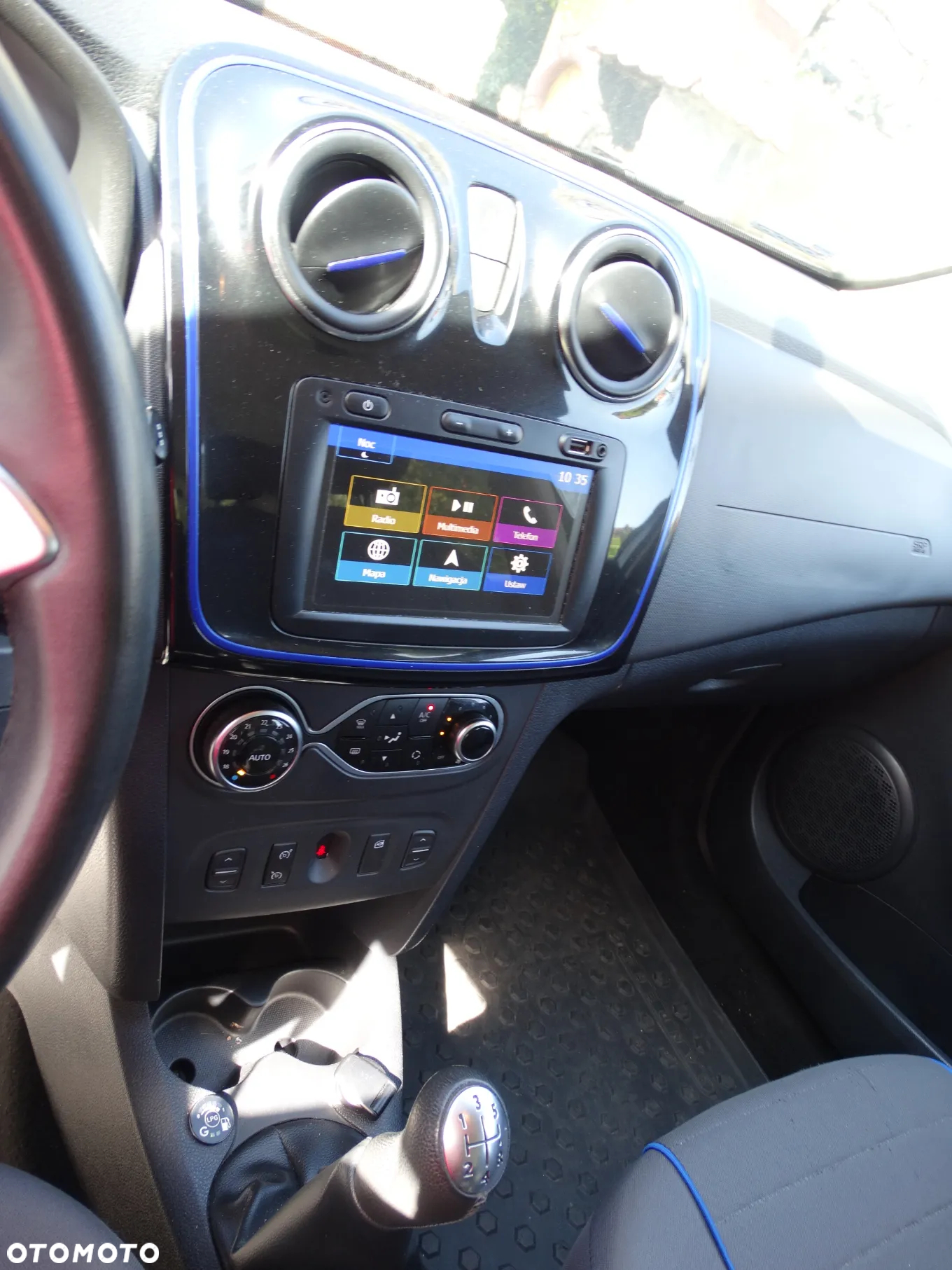 Dacia Sandero 1.0 TCe Laureate S&S - 10
