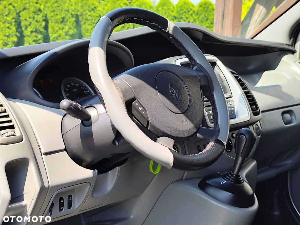 Renault Trafic 2.0dCi 115 - 10