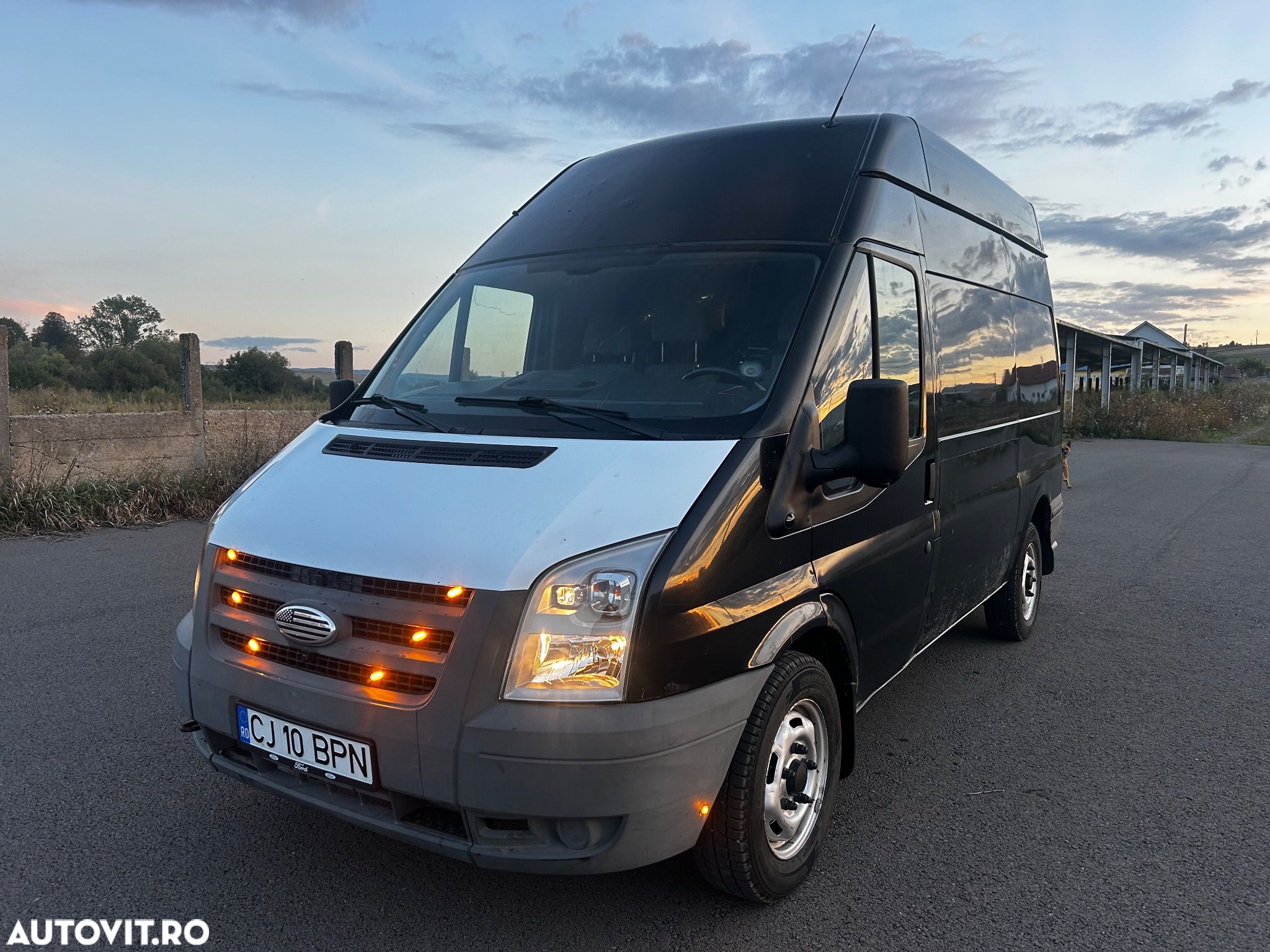 Ford Transit - 1