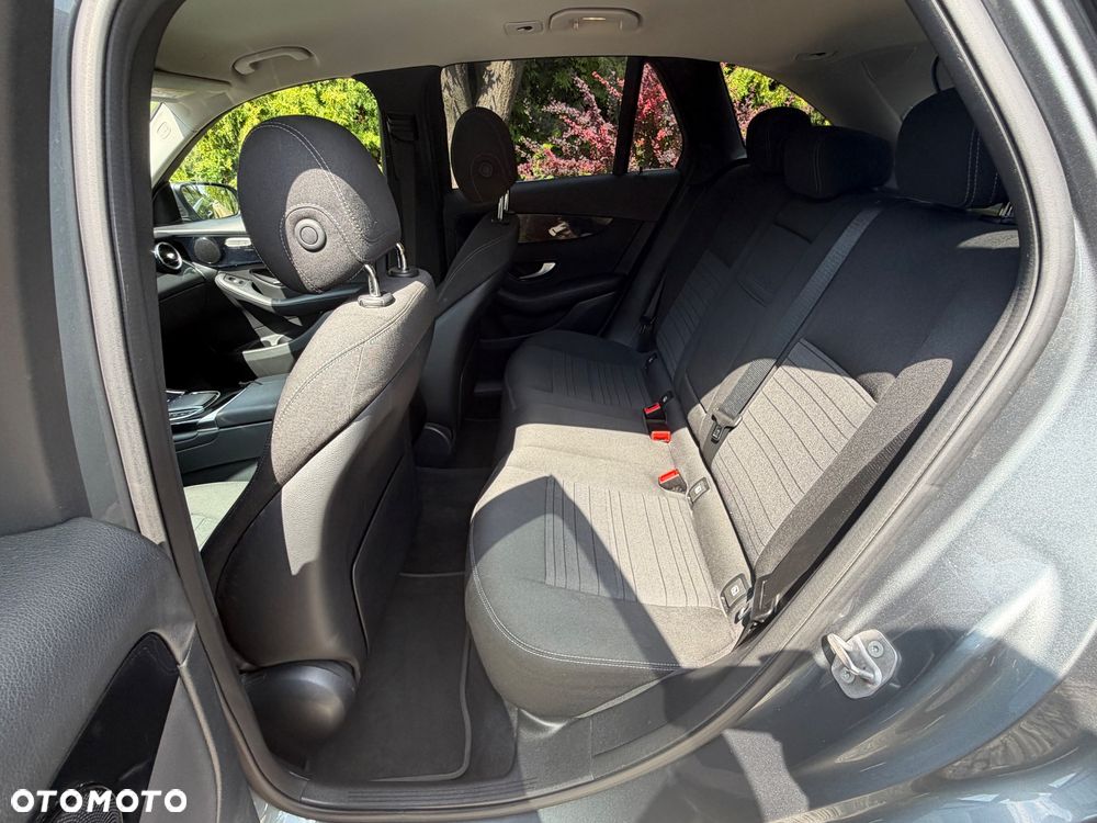 Mercedes-Benz GLC 200 d 4Matic 9G-TRONIC Exclusive - 26