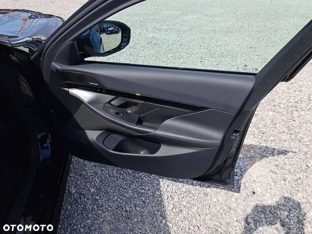 BMW Seria 5 520i mHEV sport - 17