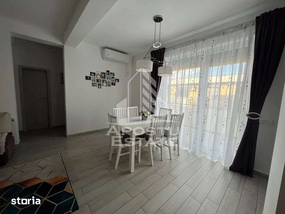 Apartament cu 3 camere, de inchiriat, Dumbravita, Loc de parcare — fotografia 3