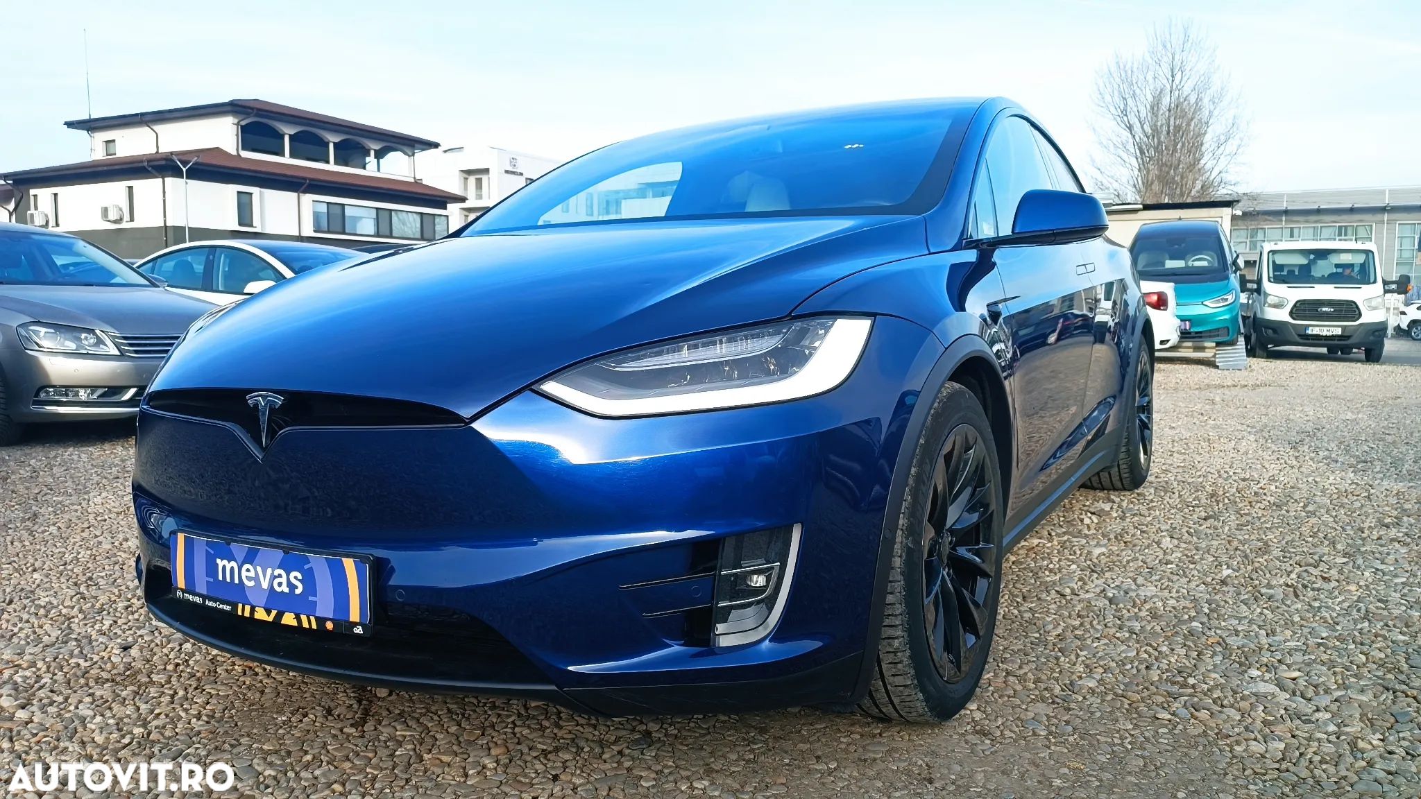 Tesla Model X - 1