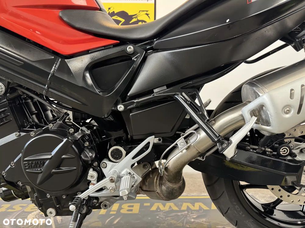 BMW F - 24