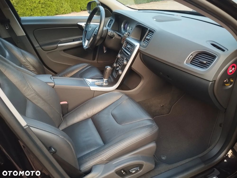 Volvo V60 - 16