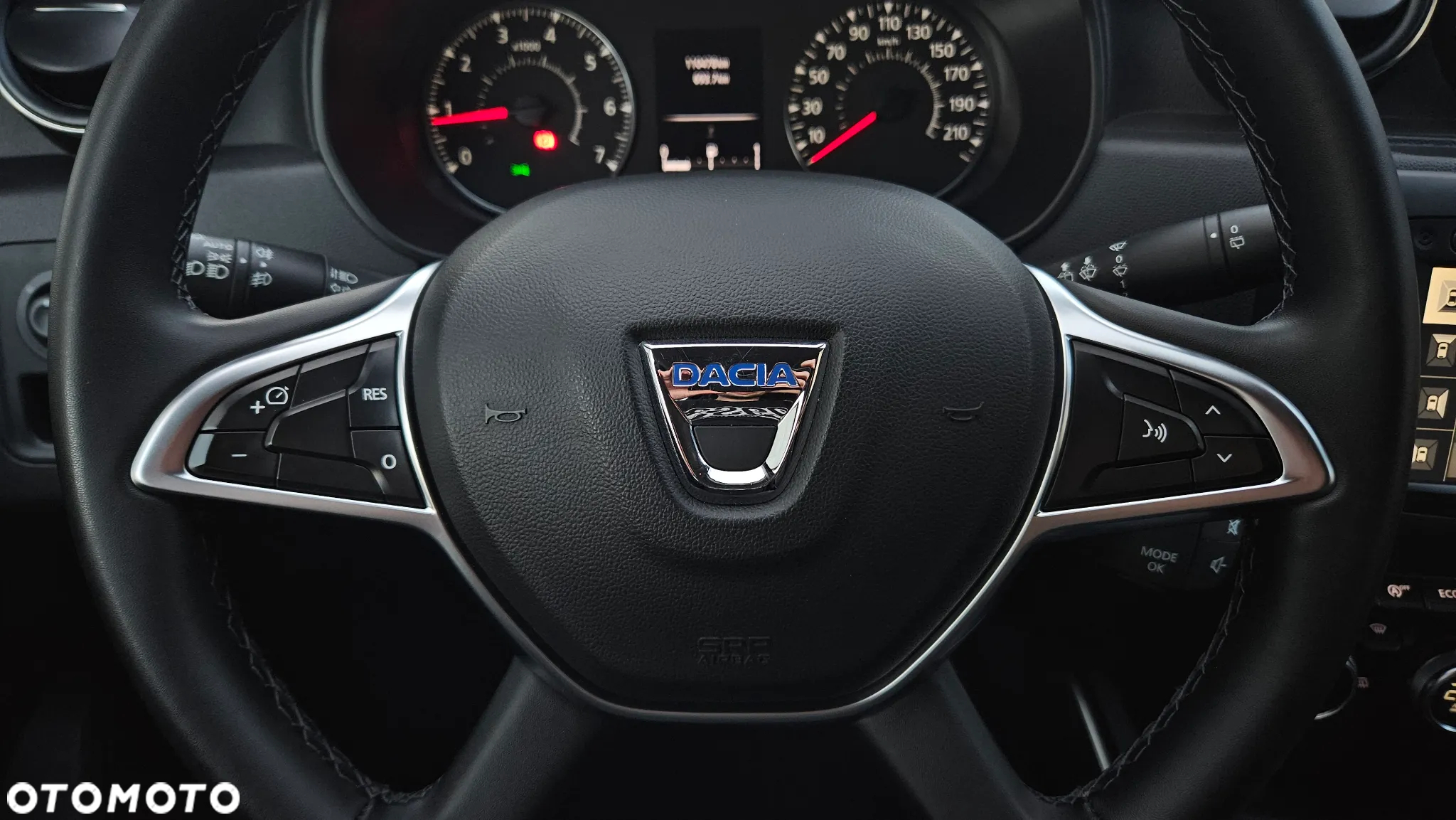 Dacia Duster 1.6 SCe Prestige - 35