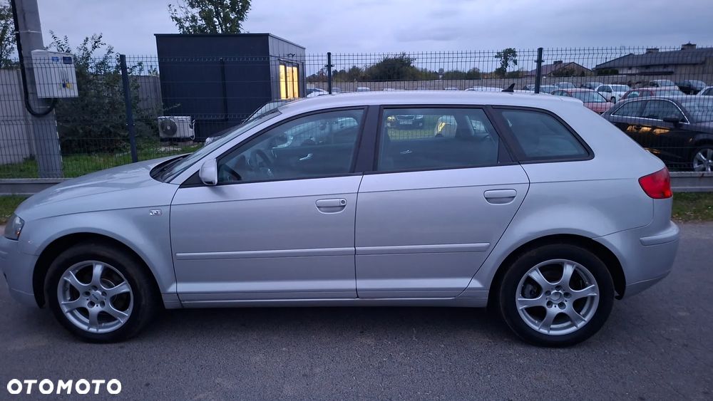 Audi A3 Sportback - 16