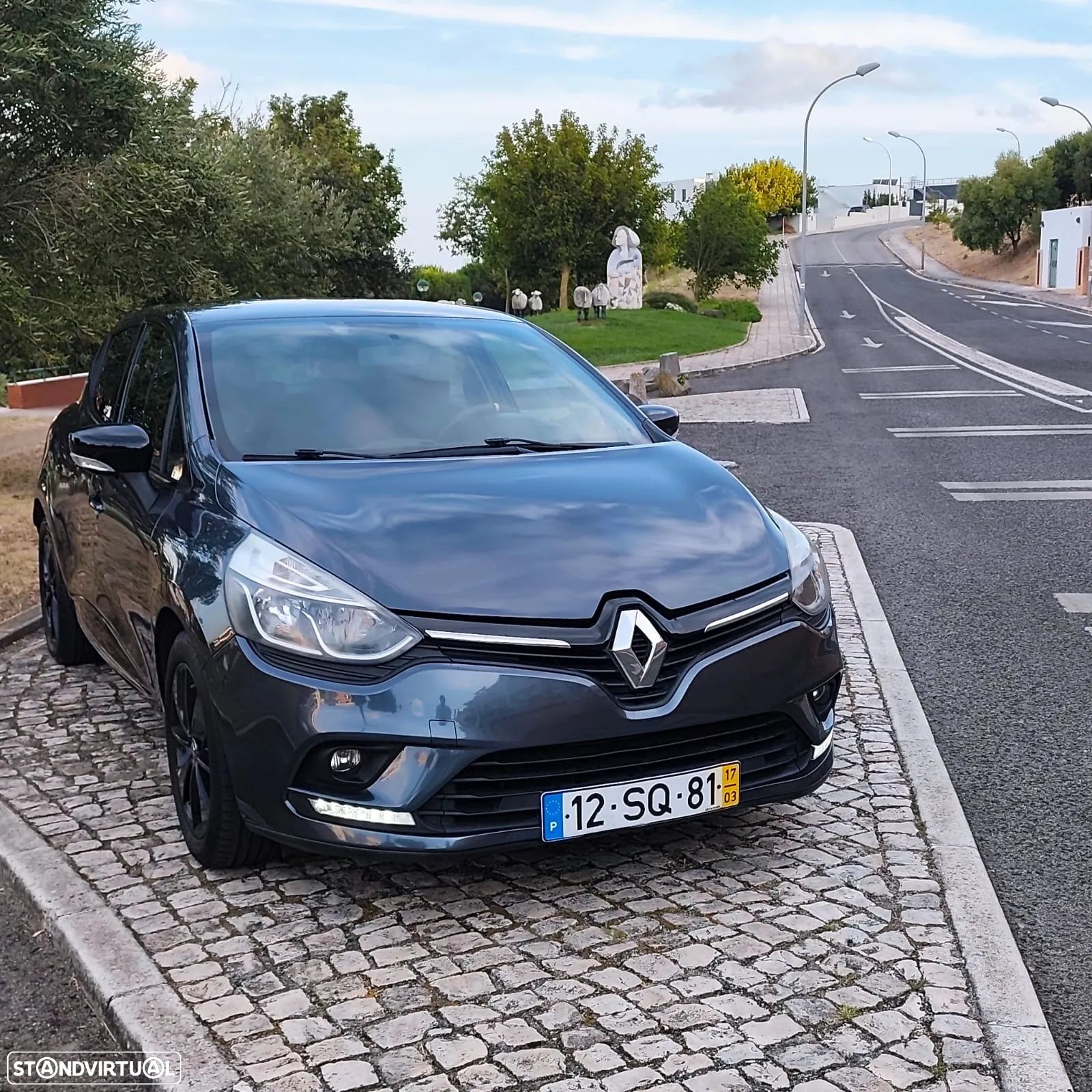 Renault Clio 1.5 dCi Limited EDition - 1