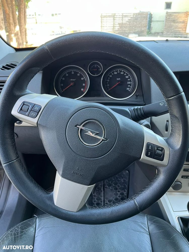 Opel Astra - 11