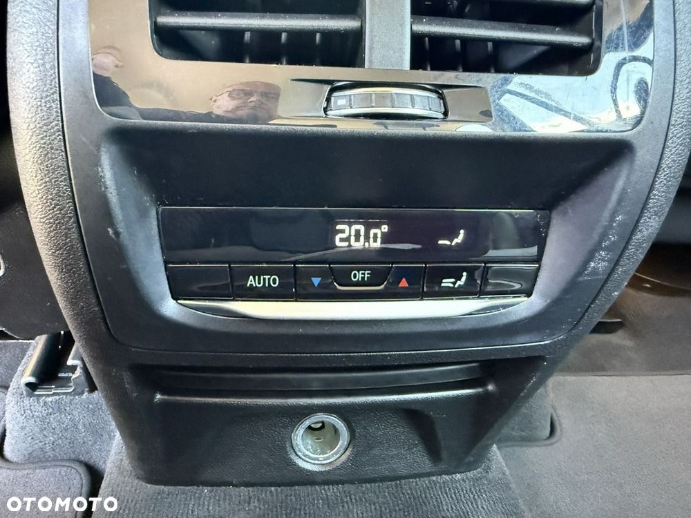 BMW X3 xDrive20d xLine - 30