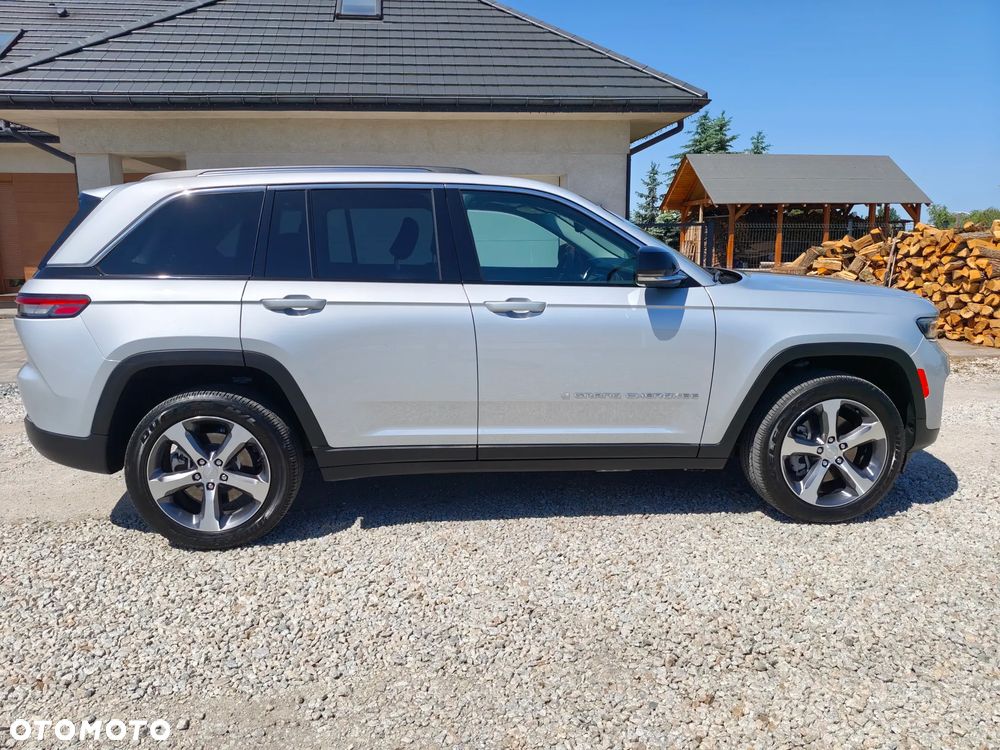 Jeep Grand Cherokee - 2