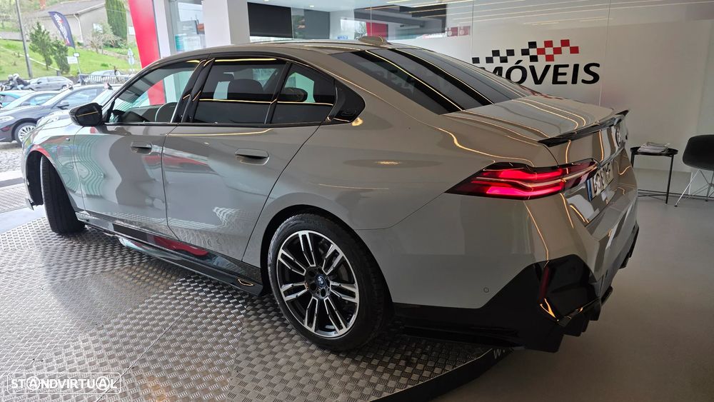 BMW 530 e Pack Desportivo M - 21