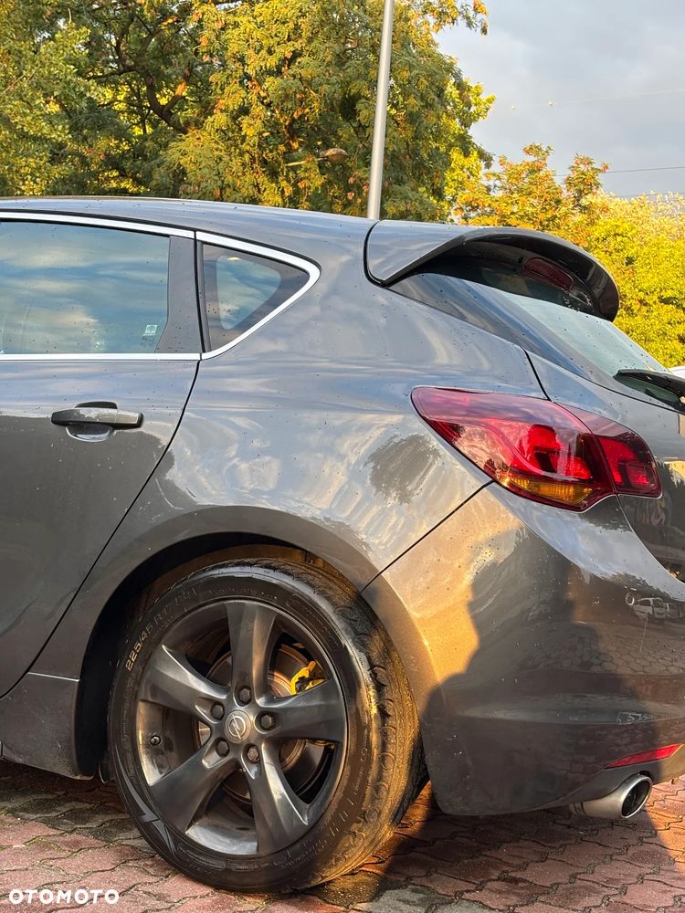 Opel Astra 1.6 T Sport - 15