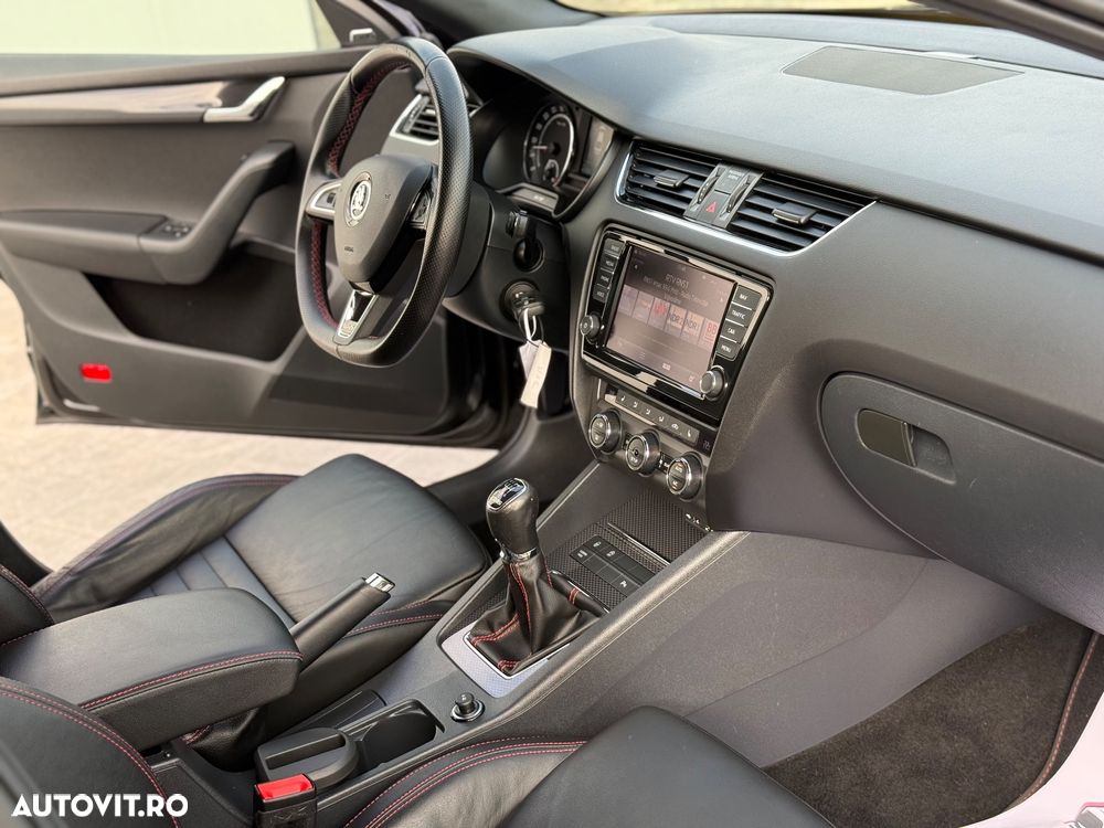 Skoda Octavia 2.0 TDI RS - 10