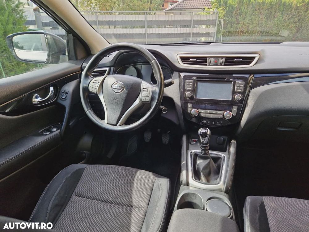 Nissan Qashqai 1.6 DCI Start/Stop Tekna - 12