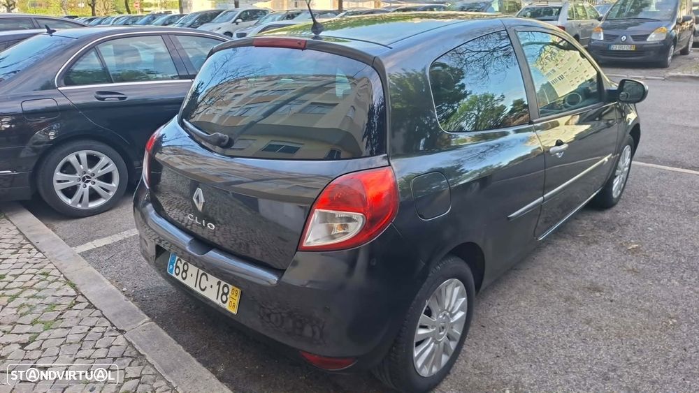 Renault Clio 1.5 dCi Confort - 6