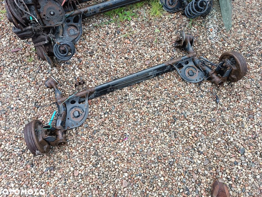 RENAULT CLIO III BELKA ZAWIESZENIE TYŁ TYLNA BELKA - 1