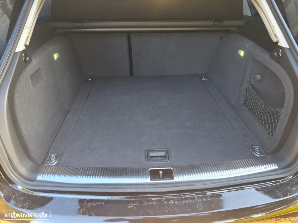 Audi A4 Avant 2.0 TDI DPF Ambiente - 12