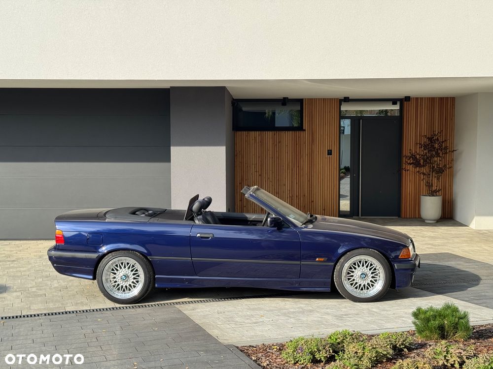 BMW Seria 3 320i Cabriolet - 4