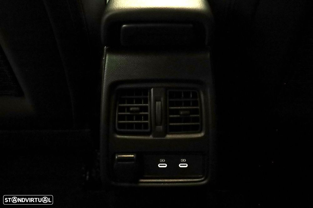 Renault Captur 1.0 TCe Techno Bi-Fuel - 23