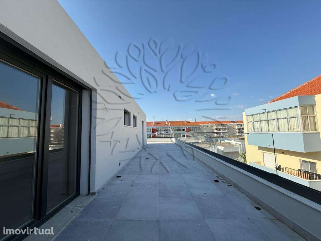 T2+2 centro Montijo com parqueamento e arrecadação - Grande imagem: 3/16