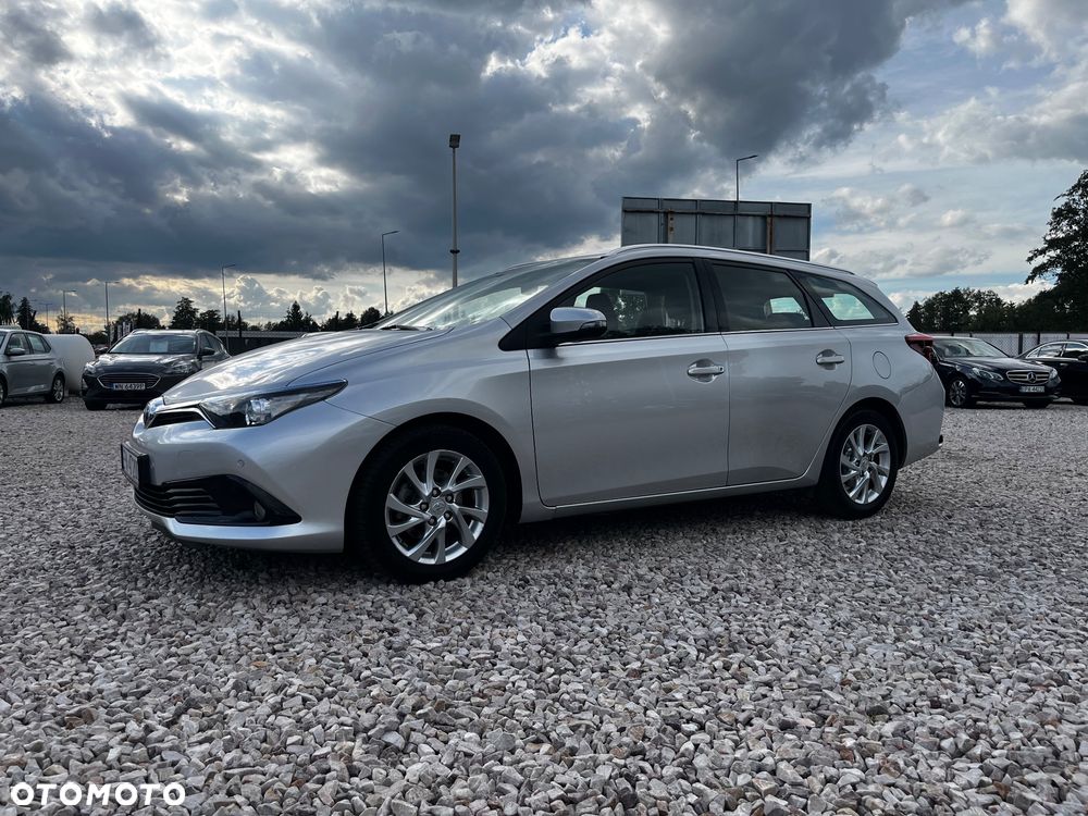 Toyota Auris 1.6 D-4D Comfort - 11