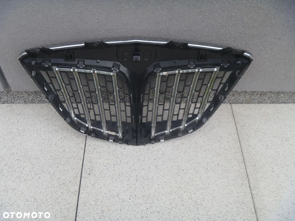 LANCIA DELTA 2008-2014 ATRAPA CHŁODNICY GRILL CHROM ORYGINAŁ 735485930 - 4