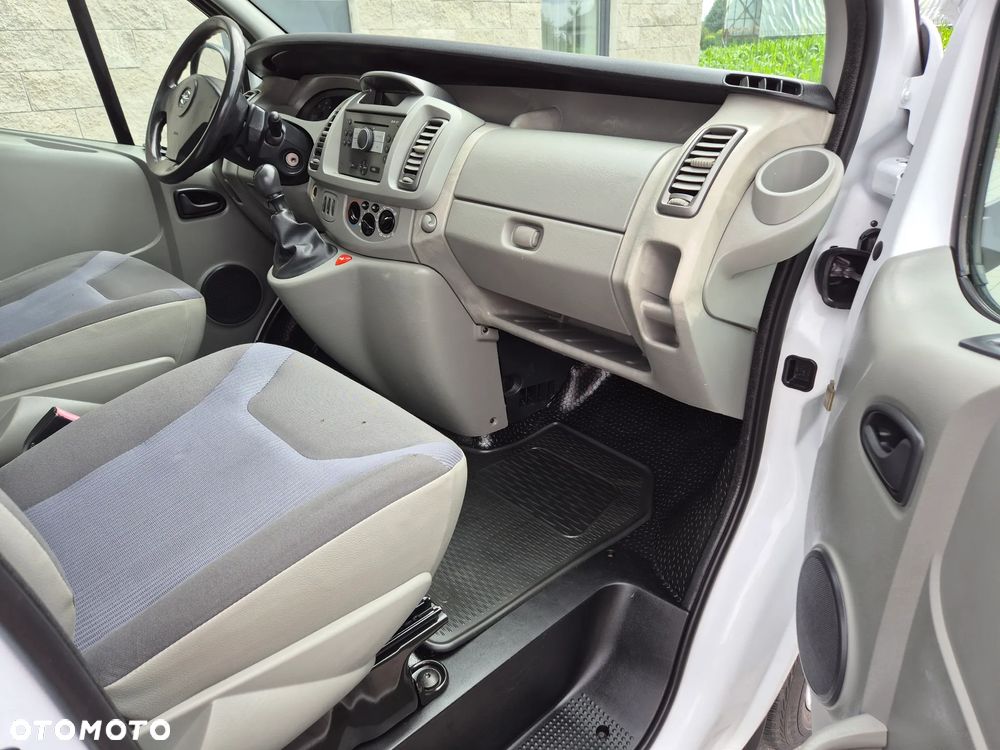 Opel Vivaro - 4