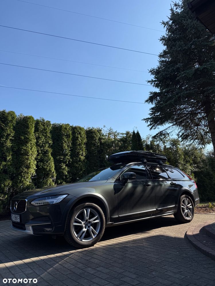 Volvo V90 Cross Country D5 AWD Pro - 32