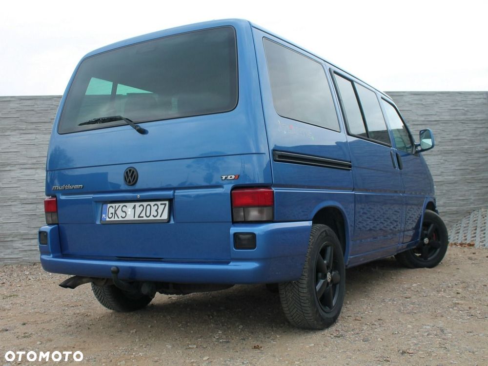 Volkswagen Multivan - 16