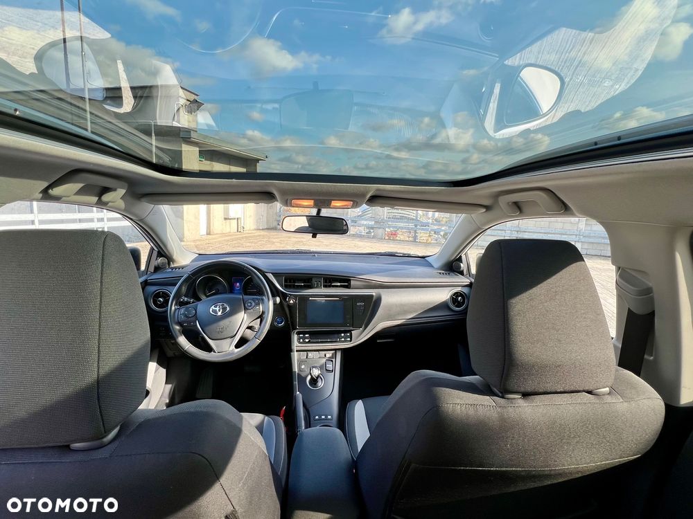 Toyota Auris - 18