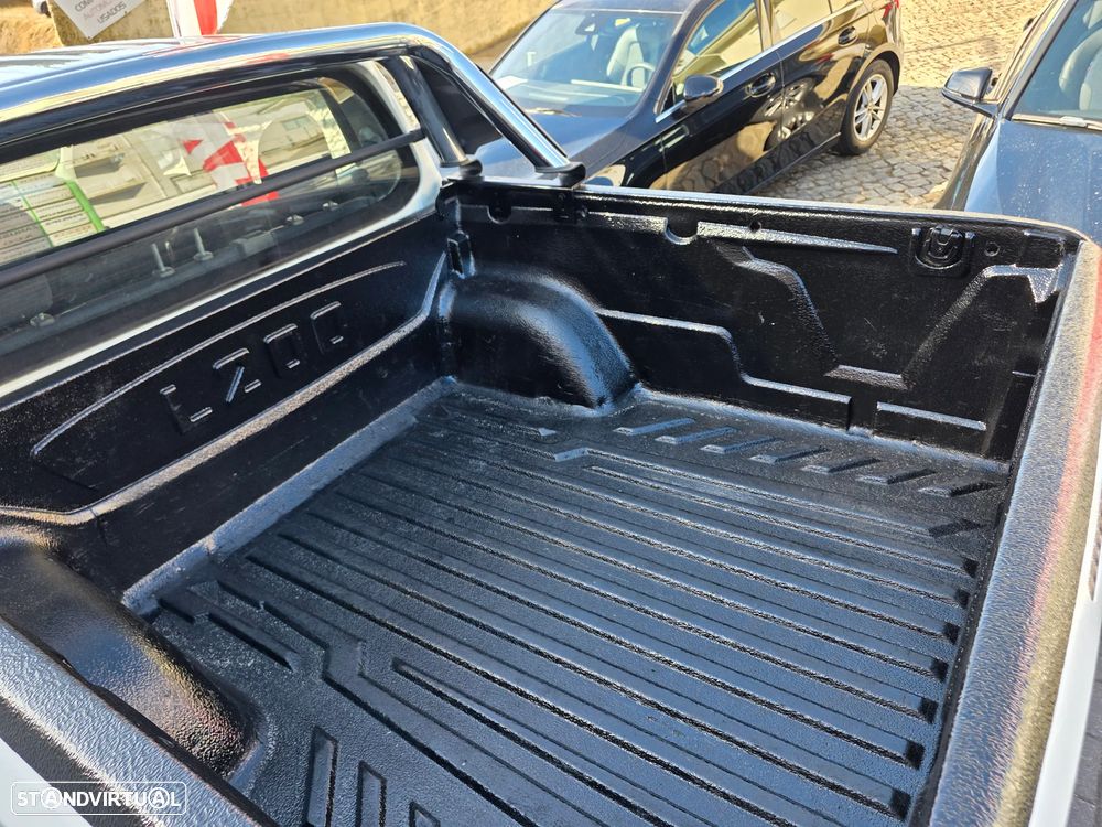 Mitsubishi L200 2.4 DI-D CD Invite 2WD - 32