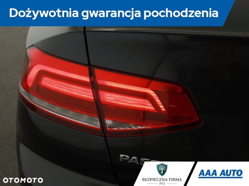 Volkswagen Passat - 22