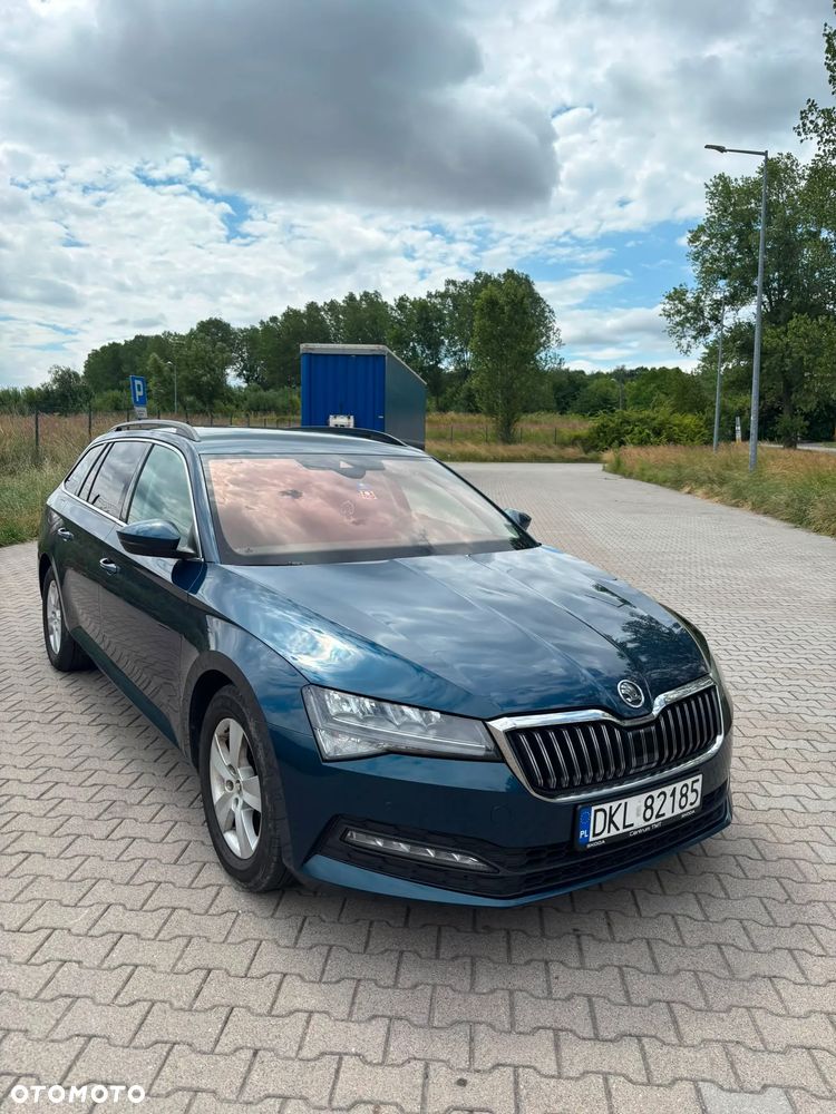 Skoda Superb 2.0 TDI SCR Ambition DSG - 2